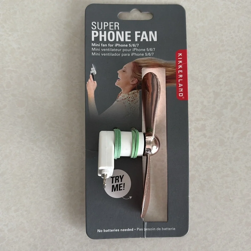 NWT Kikkerland Super Phone Fan for iPhone 5/6/7